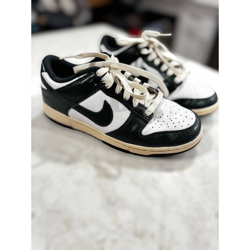 Nike Dunk Low Unisex White Black Green Stylish Leather Sneakers Women Size 7.5